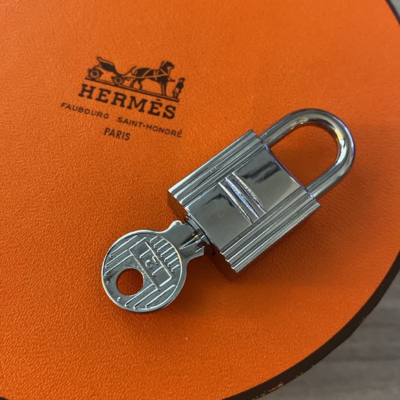 HERMES LOCK 121 AND ONE KEY 121 - Picture 2 of 3